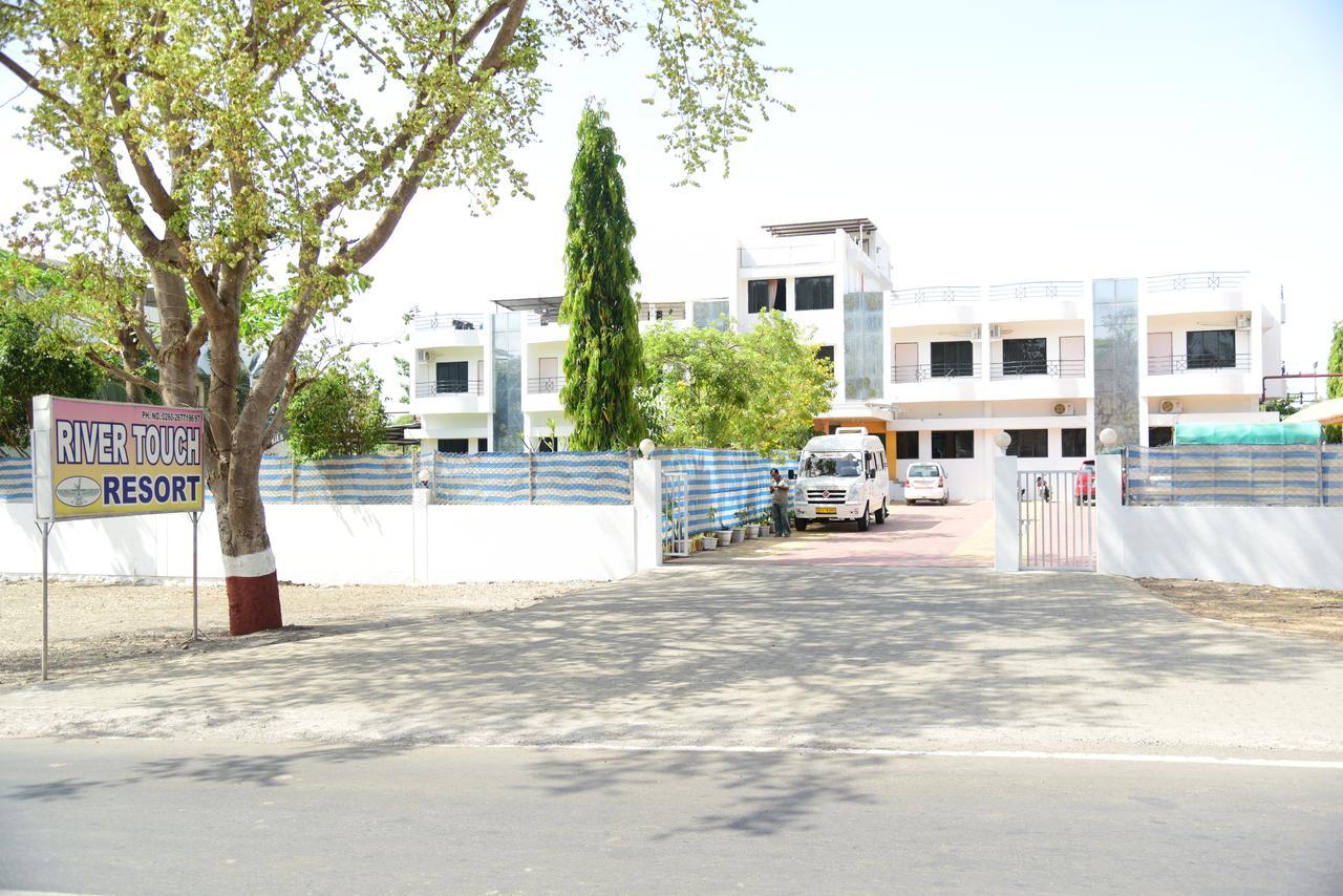 River Touch Resort Silvassa Exterior foto