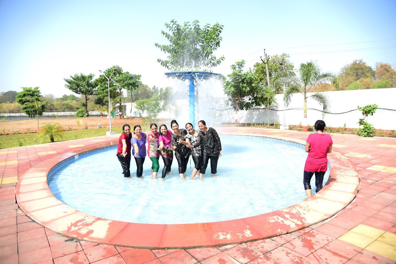 River Touch Resort Silvassa Exterior foto